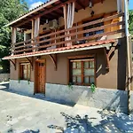 Parahora *