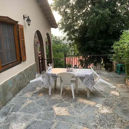 Parahora Prínosz